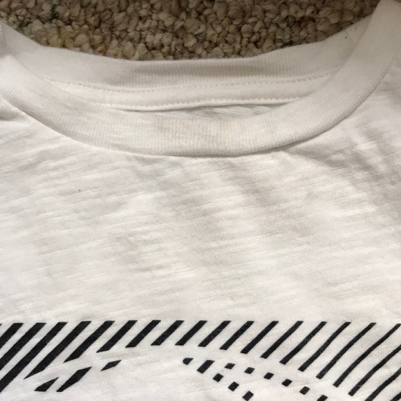 Vguc.  Gap fit shirt - Picture 3 of 3